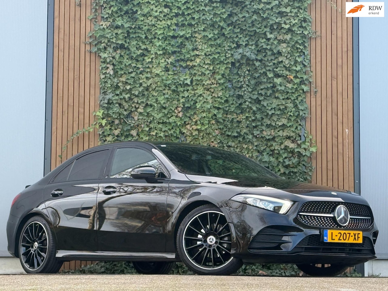 Mercedes-Benz A-klasse - 200 AMG|Sfeer|Widescreen|19"|Camera - AutoWereld.nl