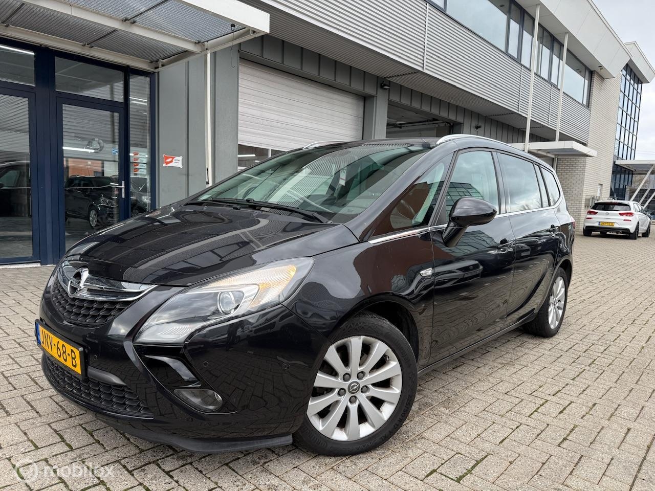 Opel Zafira Tourer - 1.4 BENZINE | 5 ZITPL | TREKHAAK | CAMERA - AutoWereld.nl