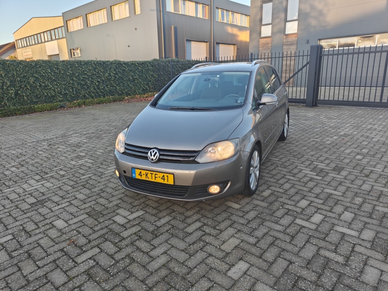 Volkswagen Golf Plus - 1.4 TSI Highline Bj 2011 Automaat - AutoWereld.nl