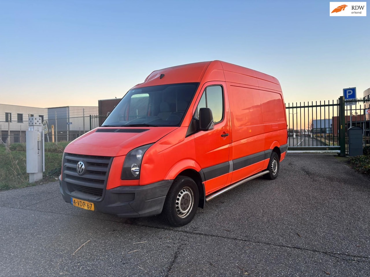 Volkswagen Crafter - 35 2.5 TDI L2H2 Airco! Apk! Nap!!! - AutoWereld.nl