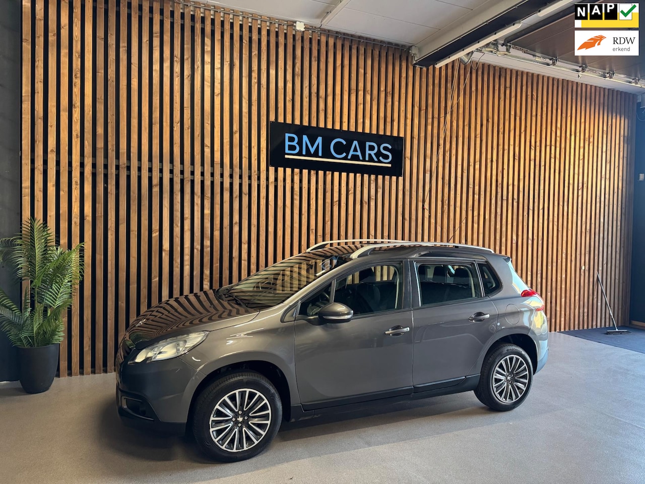 Peugeot 2008 - 1.2 VTi Active Airco,Navigatie,Cruise - AutoWereld.nl