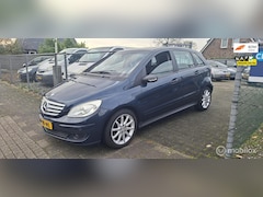 Mercedes-Benz B-klasse - 200 benzine automaat airco