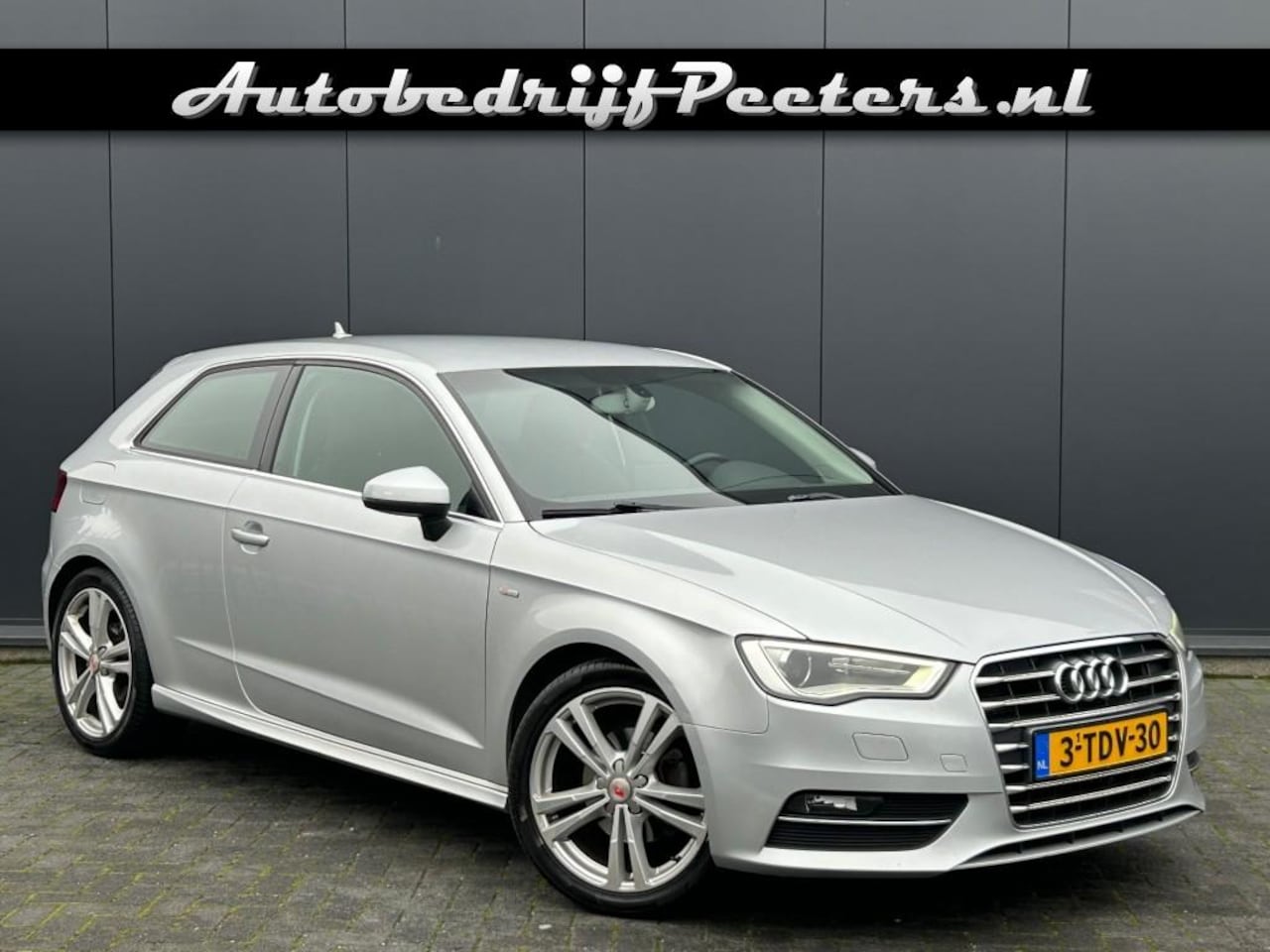 Audi A3 - 1.6 TDI 2e eig. Navi+ Cruise Xenon Sportstoel Trekhaak NL-auto - AutoWereld.nl