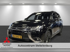Mitsubishi Outlander - 2.0 Black edition Trekhaak, 7persoon, 360 camera