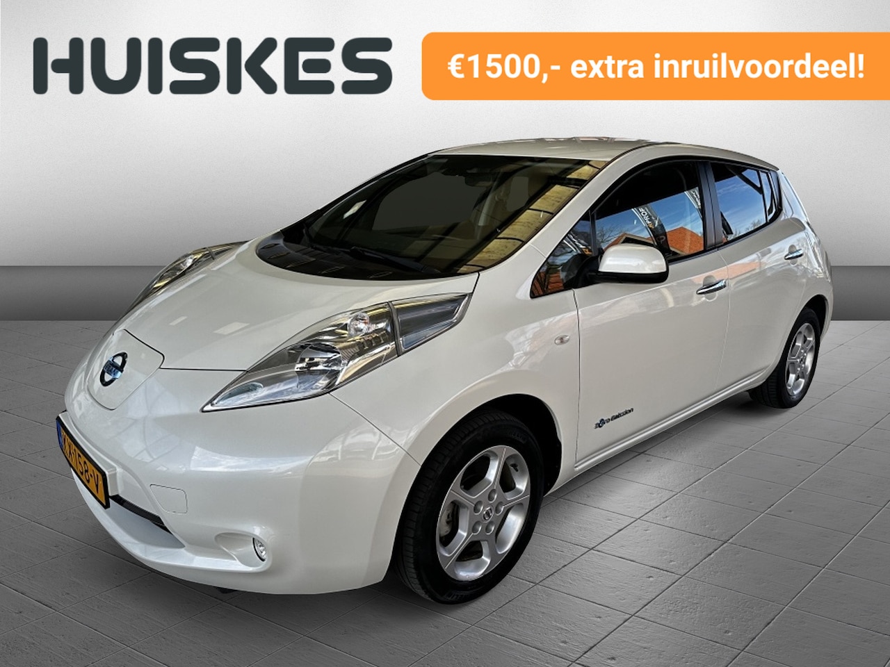 Nissan LEAF - Acenta 30 kWh | Navi | Stoel-/stuurverwarming | Cruise Control - AutoWereld.nl