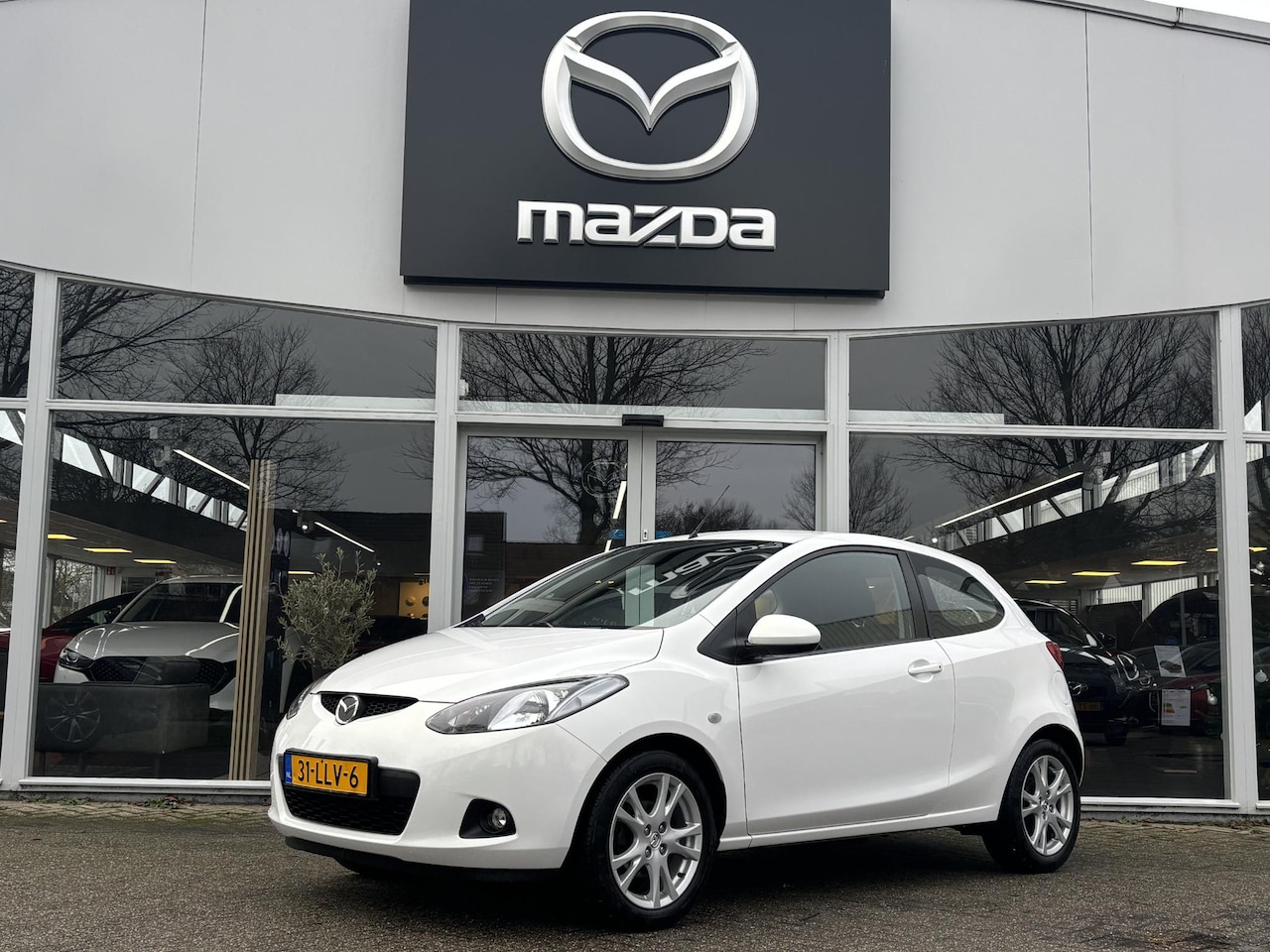 Mazda 2 - 1.5 GT-L 1e Eig. NL-Auto, Keurig Onderhouden, Trekhaak, Automatische Airco, Stoel verwarmi - AutoWereld.nl
