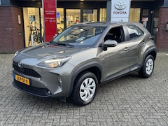 Toyota Yaris Cross - 1.5 Hybrid CAMERA AD-CRUISE APPLE/ANDROID EL-SPIEGELS 4S-BANDEN CLIMA LICHT/REGENSENSOR BL