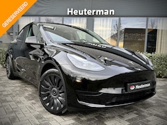 Tesla Model Y - RWD Panorama/ Trekhaak/ Autopilot