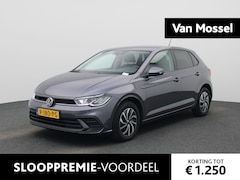 Volkswagen Polo - 1.0 TSI Life | ACHTERUITRIJCAMERA | NAVIGATIE | ADAPTIVE CRUISE CONTROL | APPLE CARPLAY |