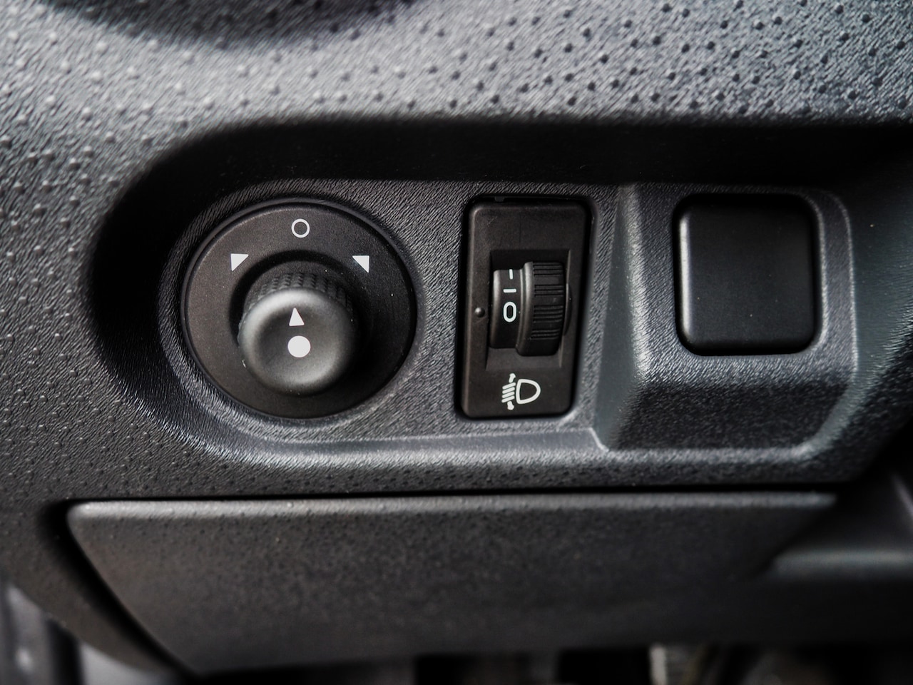 Citroën C3 - 1.4 Ligne Ambiance CLIMA CRUISE TREKHAAK PARKEER S.