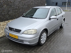 Opel Astra - 1.6-16V Pearl