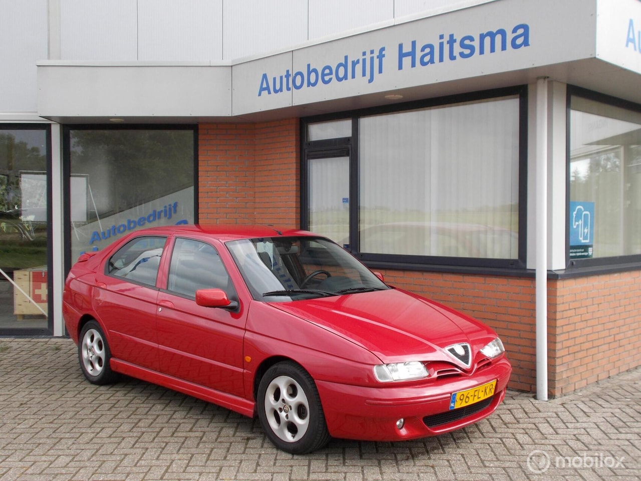 Alfa Romeo 146 - 1.8-16V T.Spark L Uniek | Airco | Tr.hk - AutoWereld.nl