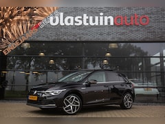 Volkswagen Golf - 1.5 TSI Style , Panoramadak, Trekhaak, Carplay,