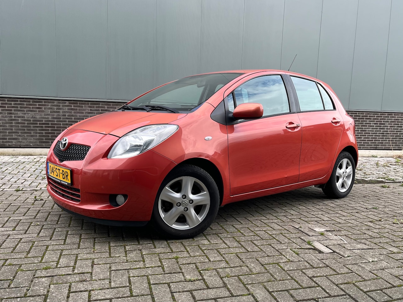 Toyota Yaris - 1.3 VVTi Luna - AutoWereld.nl