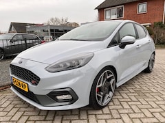 Ford Fiesta - 1.5 EcoBoost ST-3 PERFORMANCE / TOP STAAT