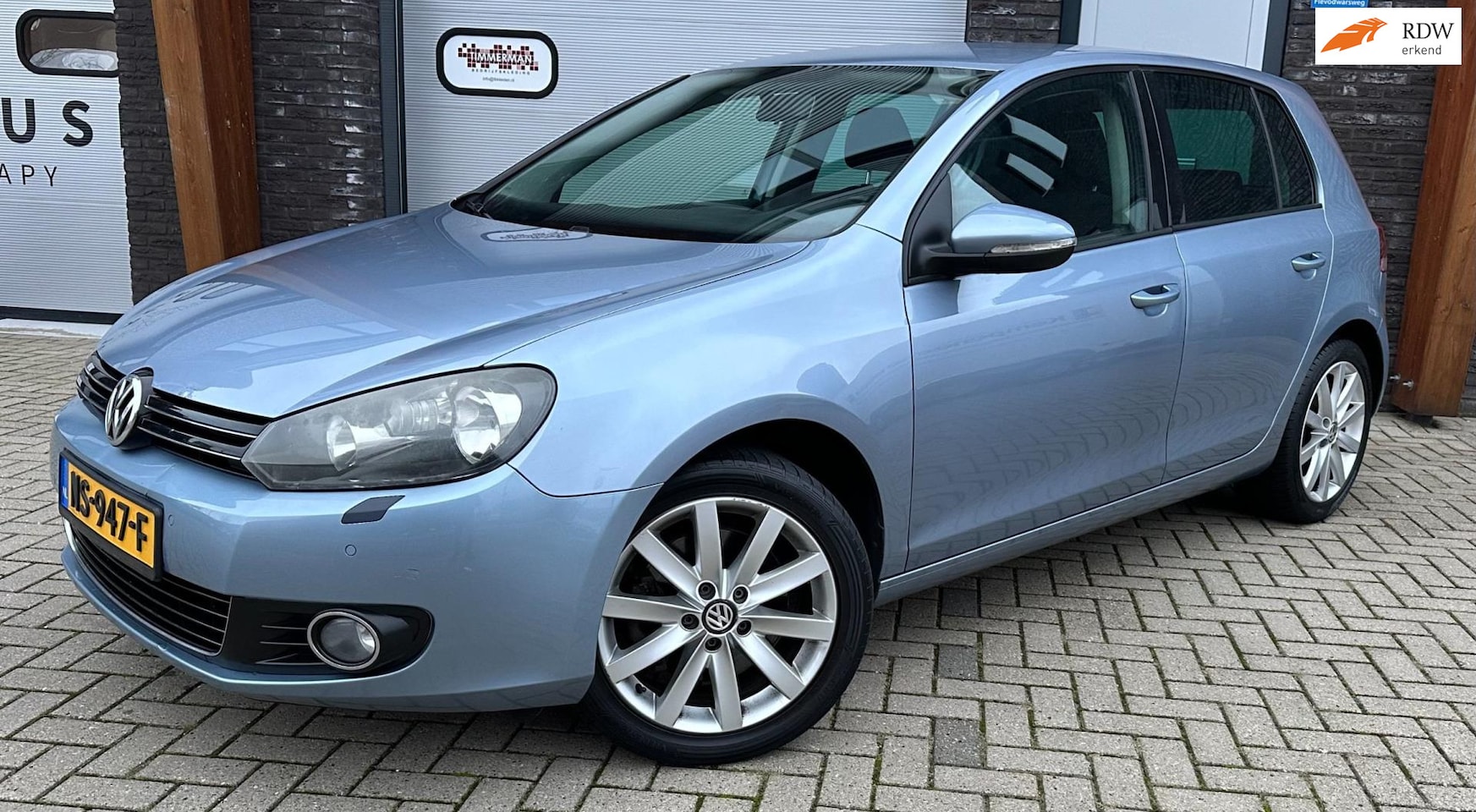 Volkswagen Golf - 1.4 TSI Highline DSG/STOELVERW/NAVI/CAMERA - AutoWereld.nl
