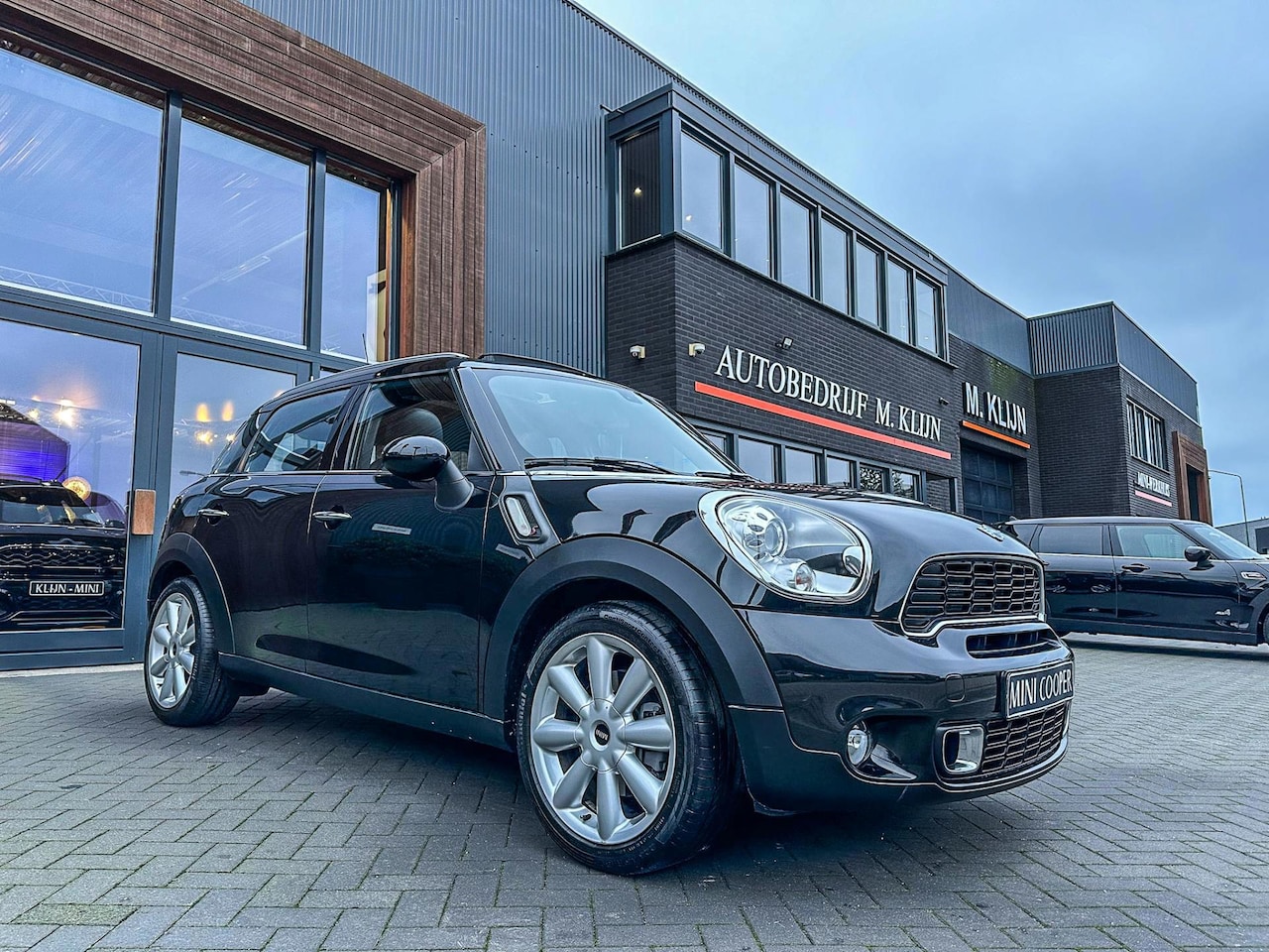 MINI Countryman - Mini 1.6 Cooper S ALL4 F1 aut 184pk/NL auto/pano/leer/navi - AutoWereld.nl