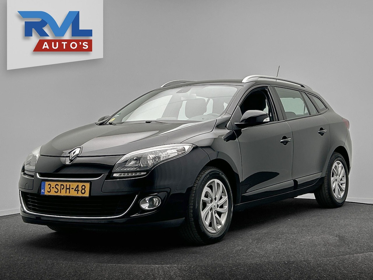 Renault Mégane Estate - 1.5 dCi Collection * Origineel Nederlands *Navigatie Trekhaak Cruise Climate Control - AutoWereld.nl