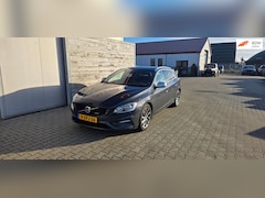 Volvo V60 - 2.0 D4 R-Design