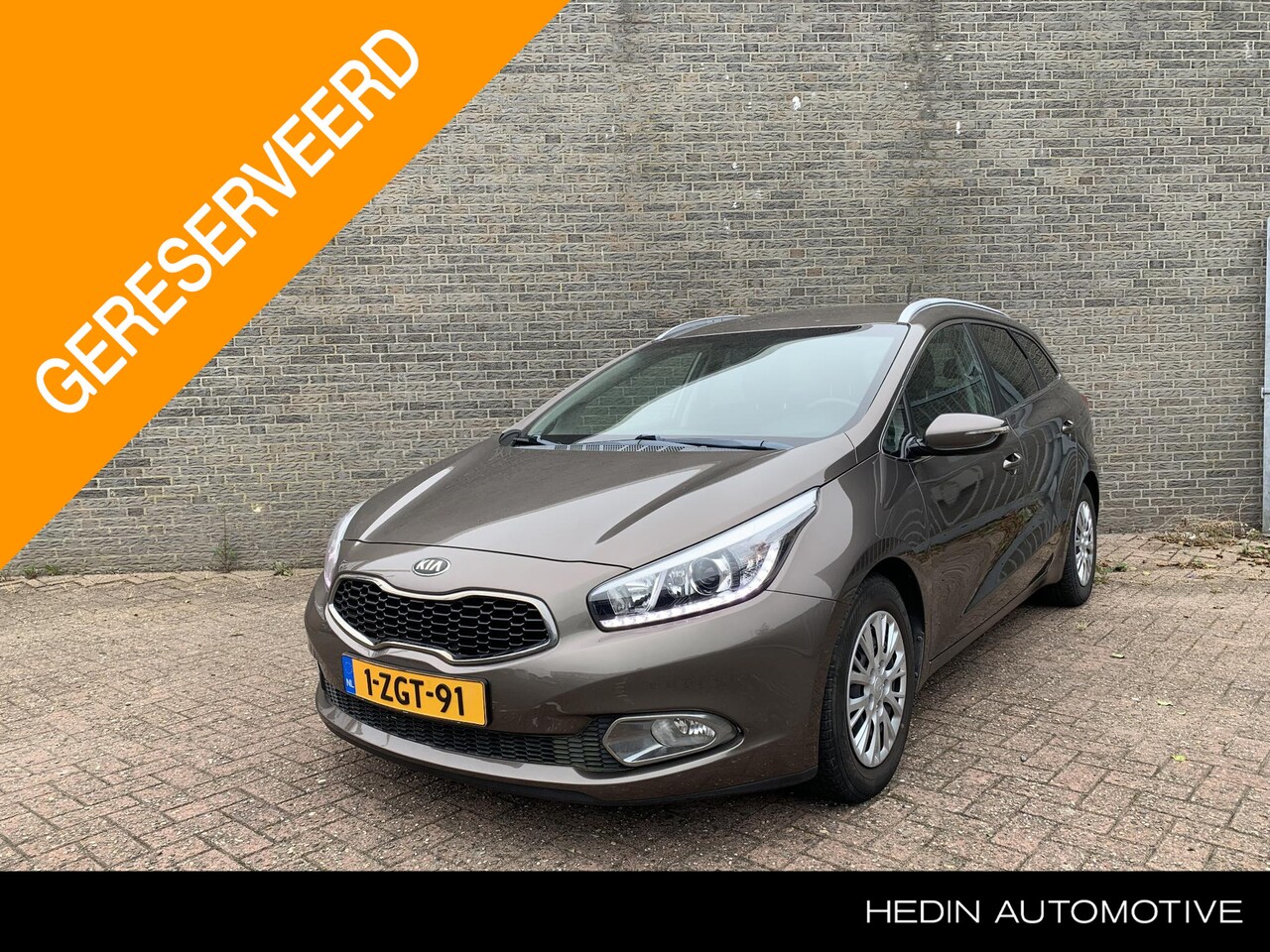Kia Cee'd Sportswagon - 1.6 GDI 135 PK BusinessLine | Navigatie | Vaste Trekhaak (Niet op Foto) | Camera | Climate - AutoWereld.nl