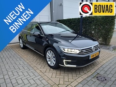 Volkswagen Passat Variant - 1.4 TSI GTE Highline Trekhaak Panoramadak Navigatie Vol Opties