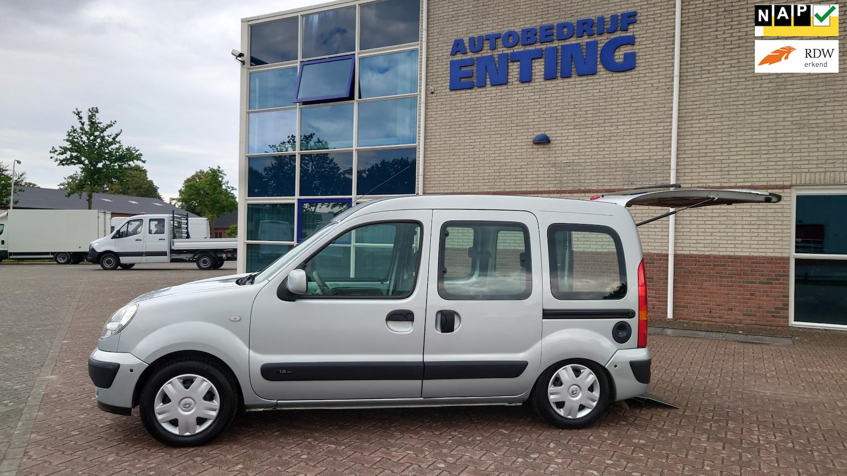 Renault Kangoo - 1.6-16V Privilège Rolstoel vervoer - AutoWereld.nl
