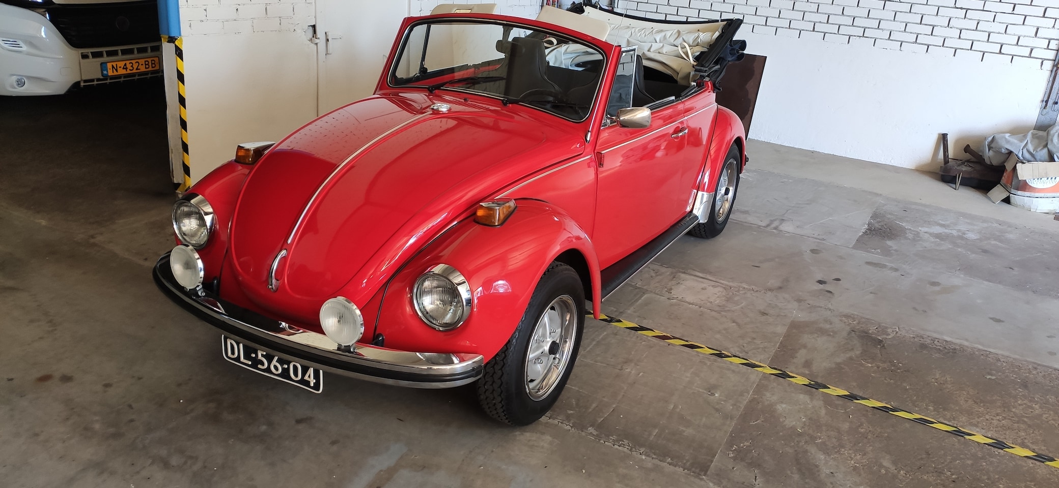 Volkswagen Kever Cabriolet - 1303 LS - AutoWereld.nl