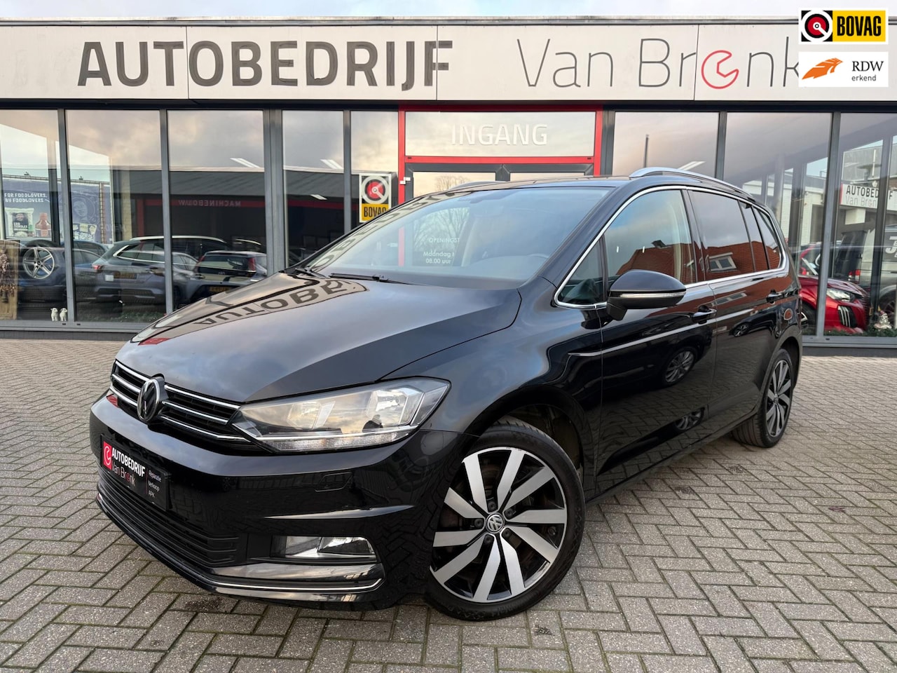 Volkswagen Touran - 1.4 TSI Highline 7P. | Pano | Camera | Cruise - AutoWereld.nl