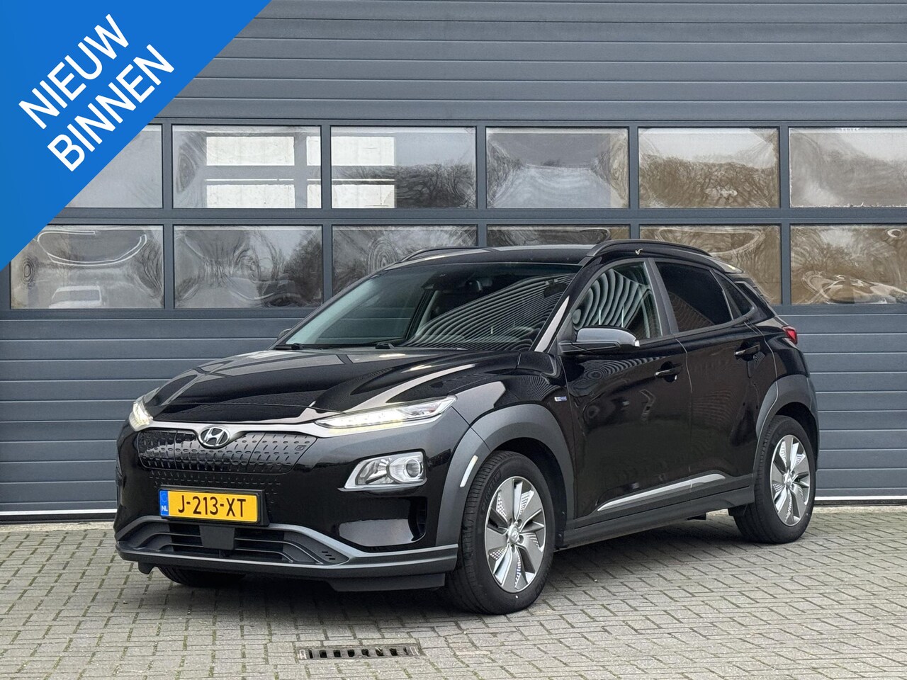 Hyundai Kona Electric - EV FASHION 64 KWH I 3 FASE I 100% SOH I P-CAMERA I AUTOMAAT I APPLE CARPLAY - AutoWereld.nl
