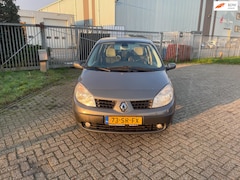 Renault Grand Scénic - 2.0-16V Dynamique Comfort