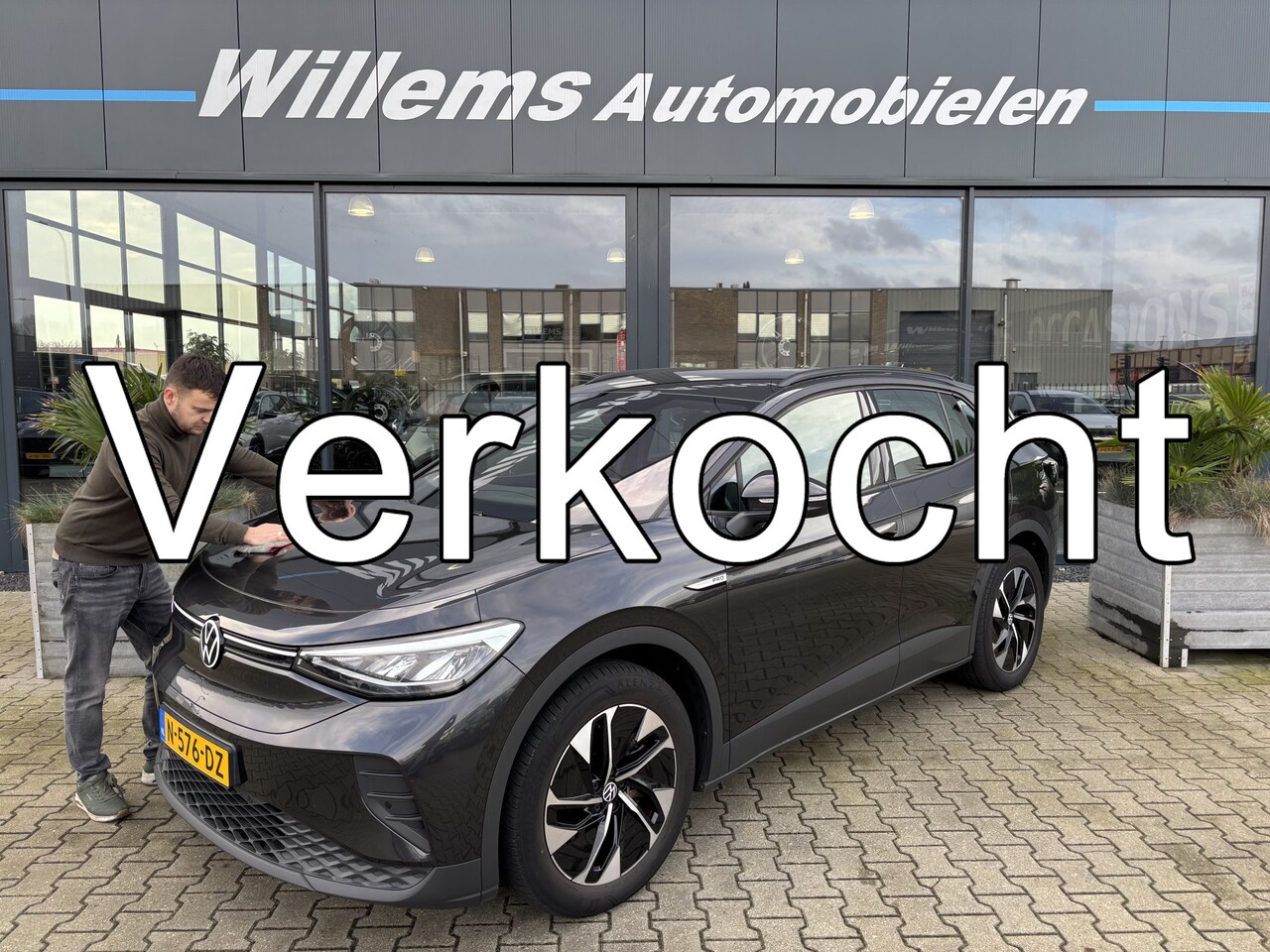Volkswagen ID.4 - Life 77 kWh Adaptive Cruise, Stoelverwarming & App-Connect - AutoWereld.nl