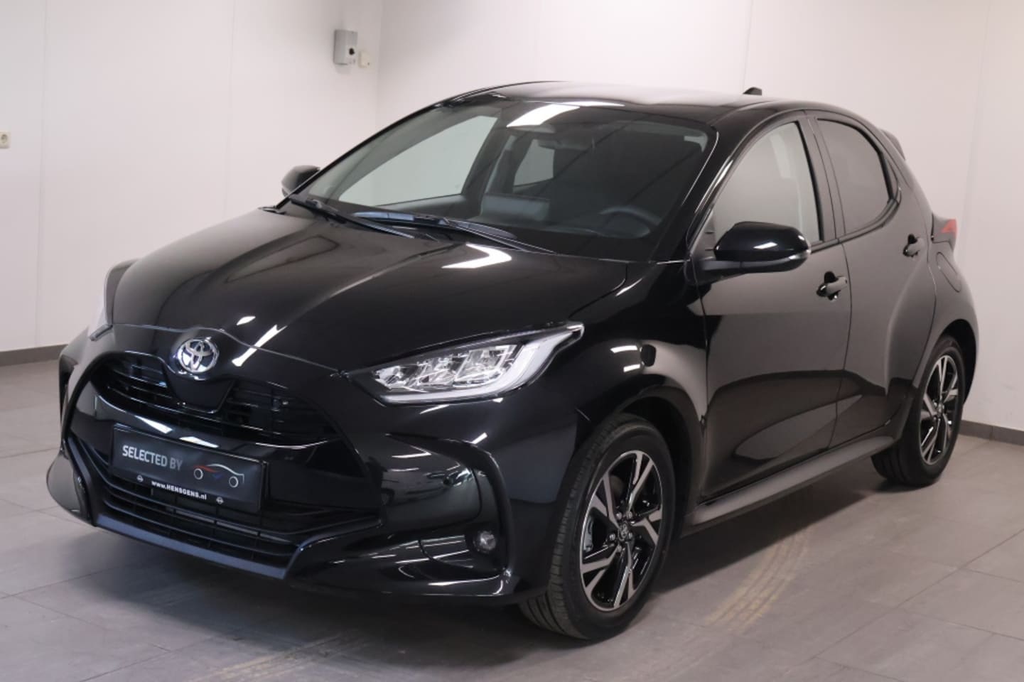 Toyota Yaris - 1.5 Hybride 115 Dynamic | Comfort Pack | €3.000 - AutoWereld.nl