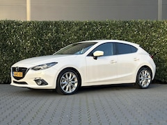 Mazda 3 - 3 2.0 GT-M, BOSE, NAVI, CRUISE, HUD, PDC, LED, CLIMATE CONTROL, STOELVERWARMING, KEYLESS,