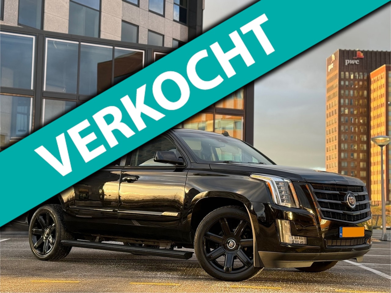 Cadillac Escalade - 6.2 V8 450PK ESV Platinum 7p 5xTV 22'' LWB - AutoWereld.nl
