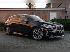 BMW 1-serie - M135i xDrive High Executive 306 PK Dealer o.h. Adaptive Head Up Camera Keyless 18''