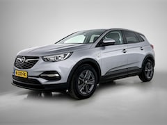 Opel Grandland X - 1.2 Turbo 120 Jaar Edition | 130pk | Navigatie | Trekhaak |