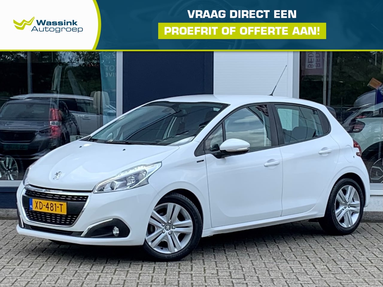 Peugeot 208 - 1.2 Puretech 82pk Signature | Navigatie | Airconditioning | Cruise control | Bluetooth | P - AutoWereld.nl