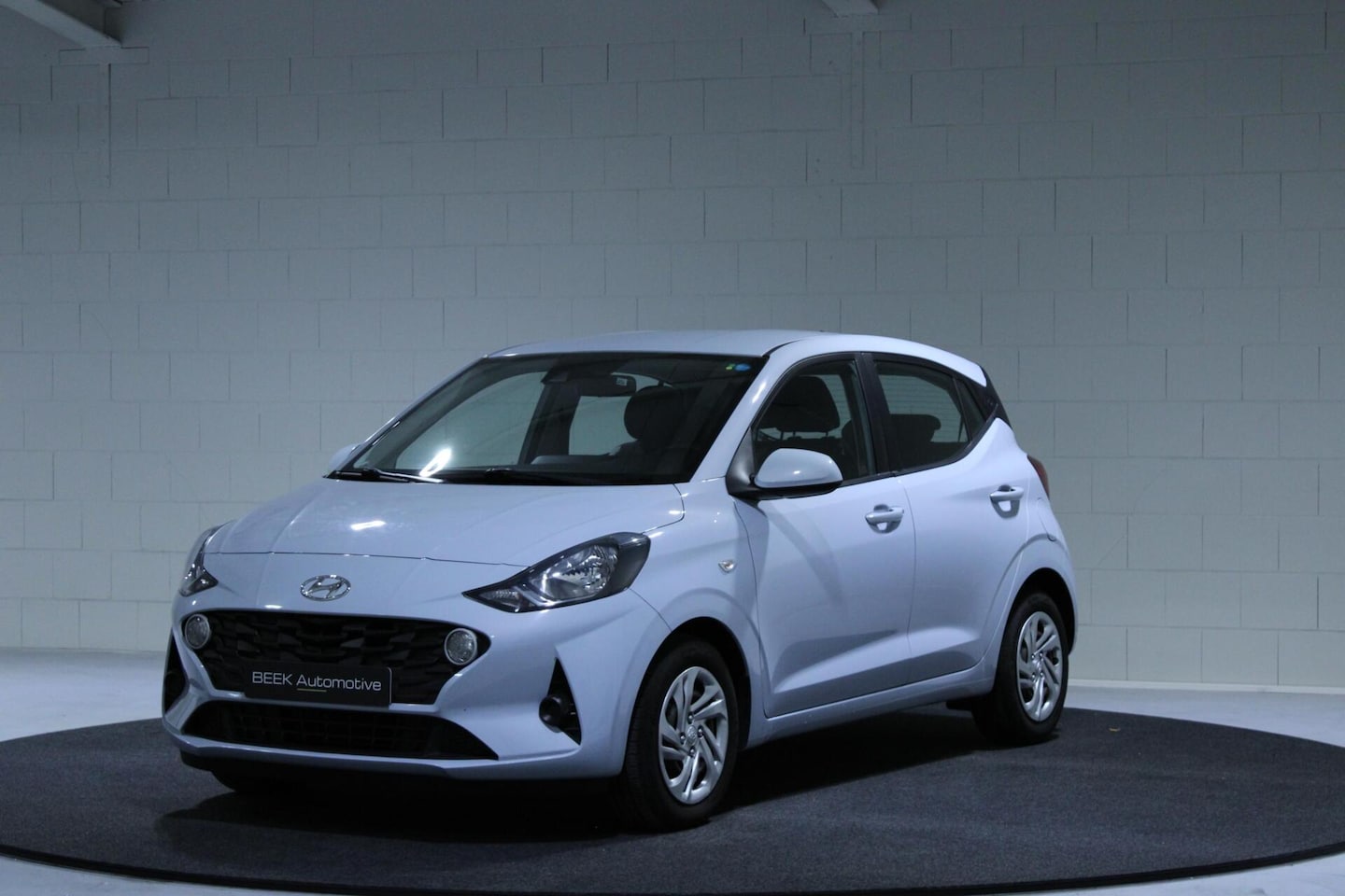 Hyundai i10 - 1.0i | Stoelverwarming | Apple CarPlay | Camera - AutoWereld.nl
