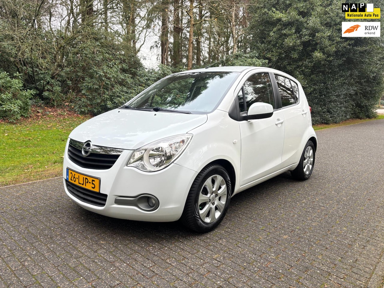 Opel Agila - 1.2 Edition Airco / PDC / Trekhaak 127397km - AutoWereld.nl