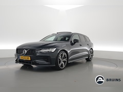 Volvo V60 - 2.0 T8 390 PK AWD R-Design | Pano-dak | Sportstoelen | HUD | Trekhaak | ACC | Blis | H&K A