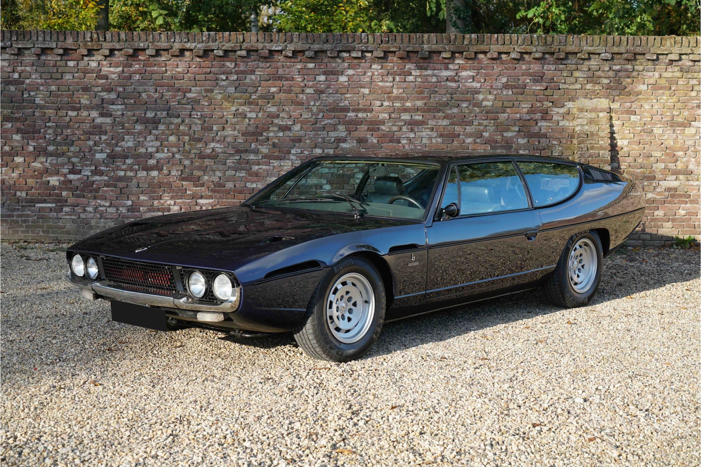 Lamborghini Espada - series 3 La "4 posti" sportiva, series 3 with AC, the final series Espada, A masterful and - AutoWereld.nl
