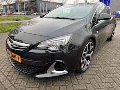 Opel Astra GTC - 2.0 Turbo OPC