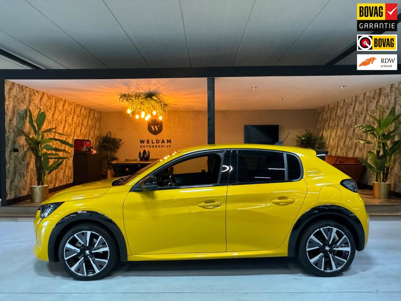 Peugeot 208 - 1.2 PureTech GT-Line Sport 131PK Garantie Carplay Sfeer LED Camera Cruise Clima Navi Rijkl - AutoWereld.nl