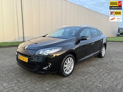 Renault Mégane Estate - 1.6 Parisienne , Schuifdak, Navigatie, Trekhaak