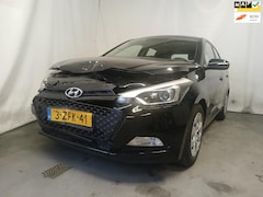 Hyundai i20 - 1.2 HP i-Motion - Front Schade