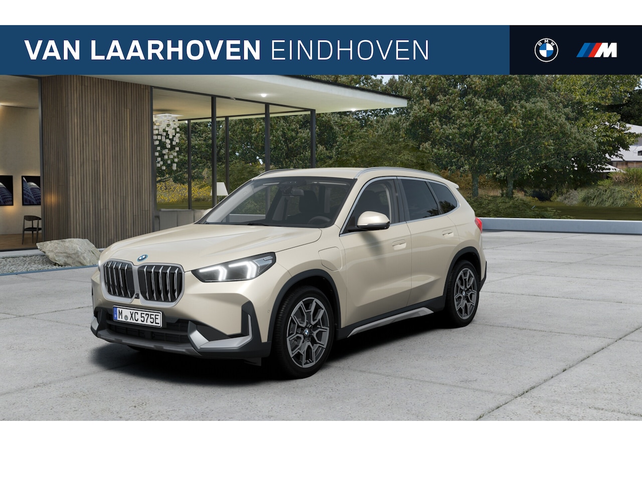 BMW X1 - xDrive25e xLine Automaat / Trekhaak / Adaptieve LED / Achteruitrijcamera / Stoelverwarming - AutoWereld.nl