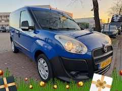 Fiat Doblò Cargo - 1.4 Actual Benzine 32.000km 1e Eigenaar Nieuwstaat MARGE Auto