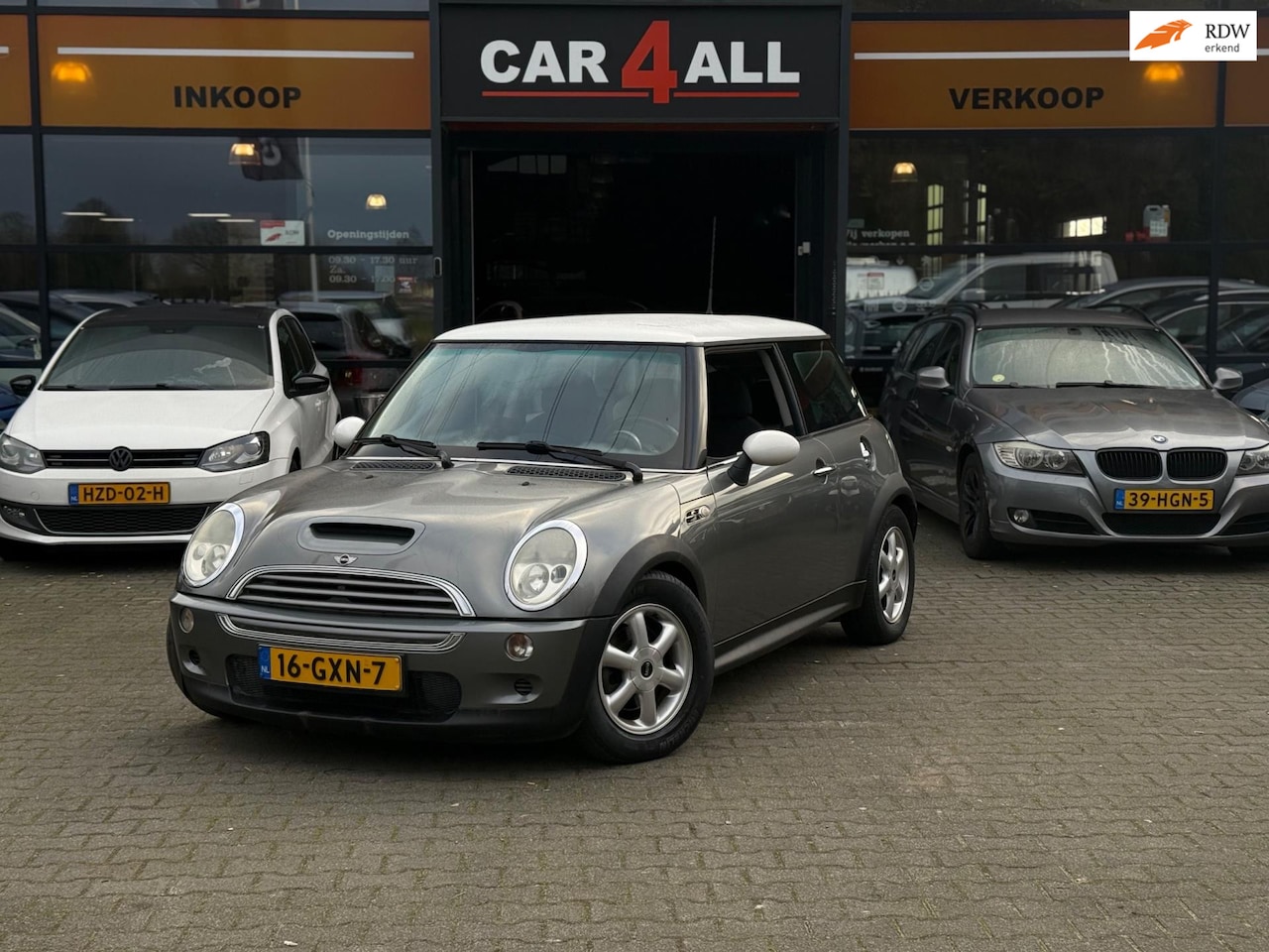 MINI Cooper S - Mini 1.6 AIRCO/LMVELGEN/RIJDT PERFECT/NETTE AUTO! - AutoWereld.nl
