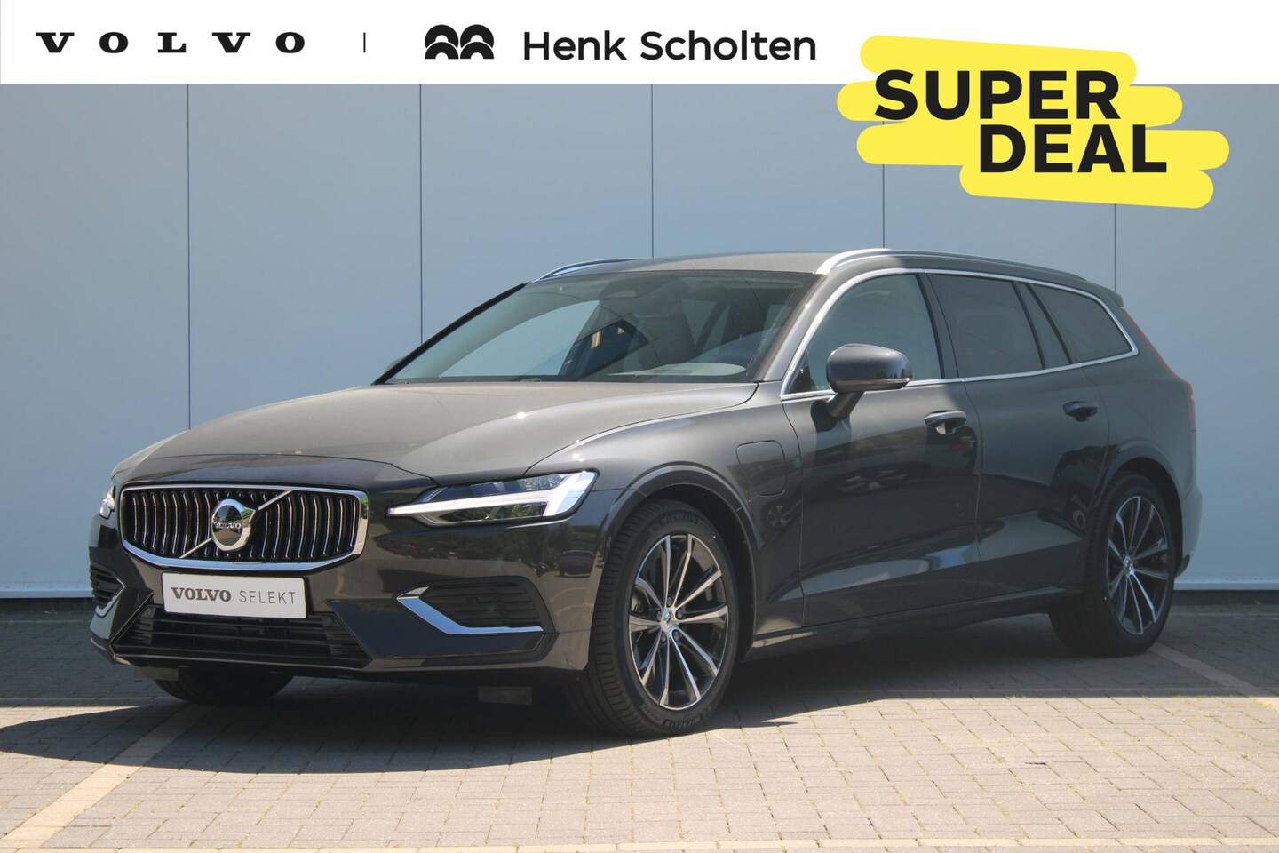Volvo V60 - T6 Plug-in hybrid AWD Essential Edition | Verwarmbare voorstoelen en achterbank | Verwarmb - AutoWereld.nl