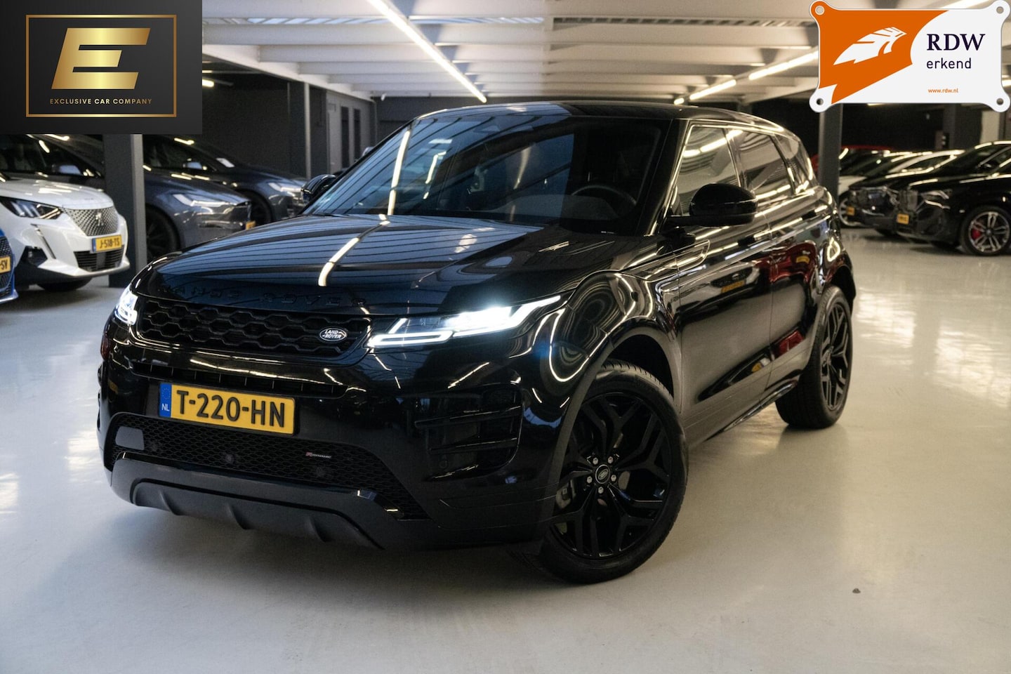 Land Rover Range Rover Evoque - 1.5 P300e AWD R-Dynamic S | Panorama dak | Elektrische achterklep | Verwarmbaar stuurwiel - AutoWereld.nl